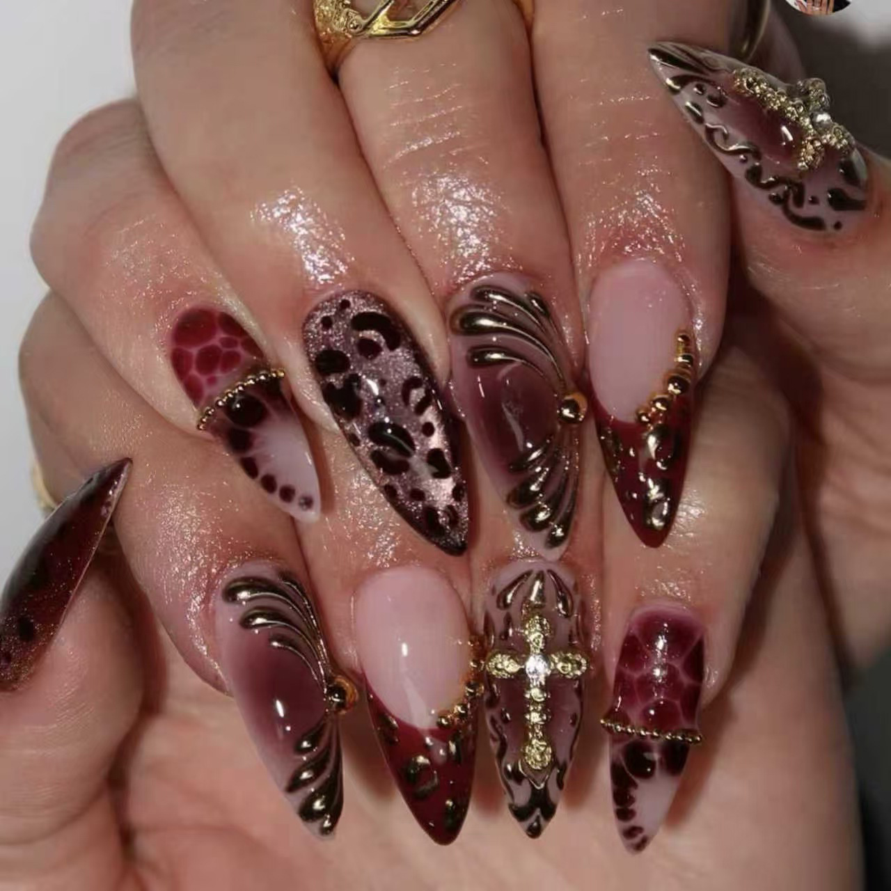 Nail Art Press On - 여성용 중간 사이즈 가짜 손톱 그라데이션
