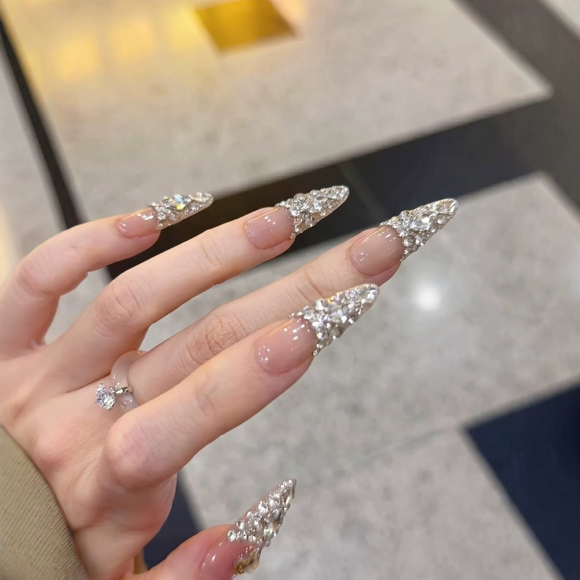 Nail Art Press On - 10개입, 반짝이는 장식이 들어간 웨딩 파티용